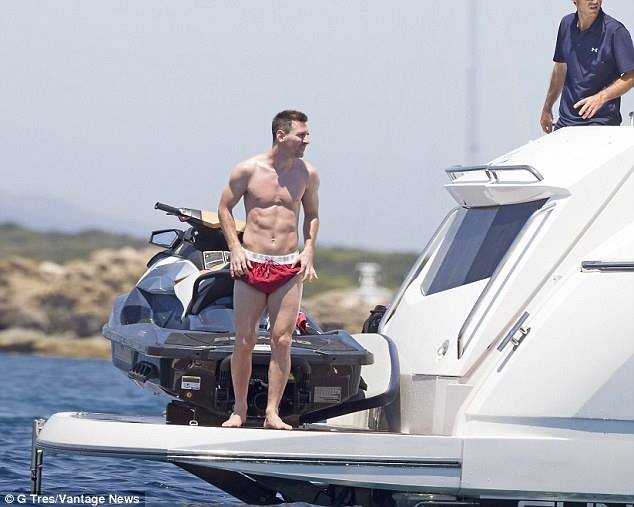 Messi ilə Ronaldo tətildə də ayrılmadı - Fotosessiya
