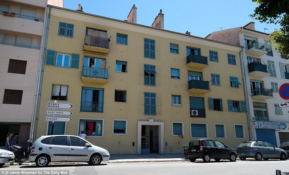 Dəhşətli terroru t&ouml;rədən Məhəmmədin evinin - Fotoları