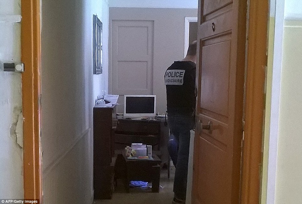 Dəhşətli terroru t&ouml;rədən Məhəmmədin evinin - Fotoları