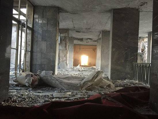 Türkiyə parlamenti bombalanmadan sonra - Şok fotolar
