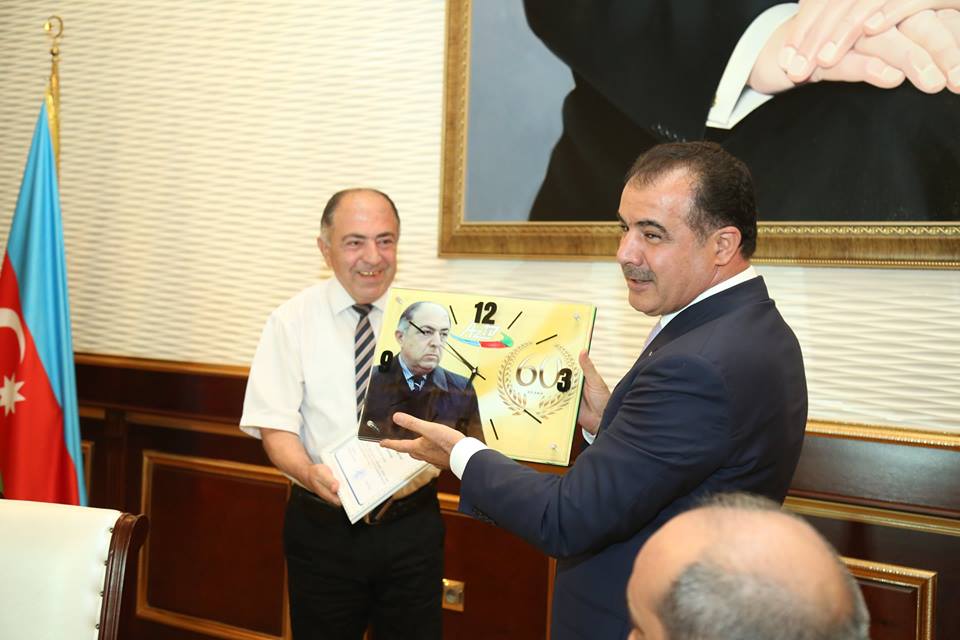 Elmar Vəliyev hesabat verdi - Fotolar