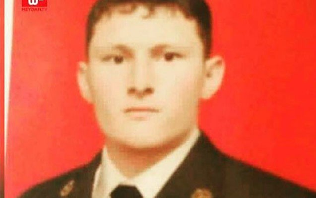 Məmurdan şəhidinə başdaşı qoyan ataya -  &ldquo;Obyekt tikirsən?&rdquo; 