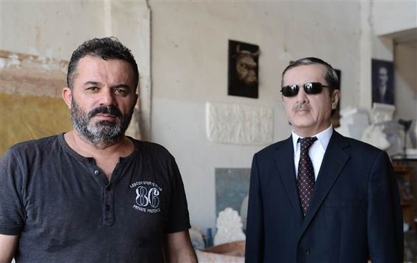 Ərdoğanın büstündə 500 nəfərin saçından istifadə etdi - Fotolar Ərdoğanın büstündə 500 nəfərin saçından istifadə etdi - Fotolar