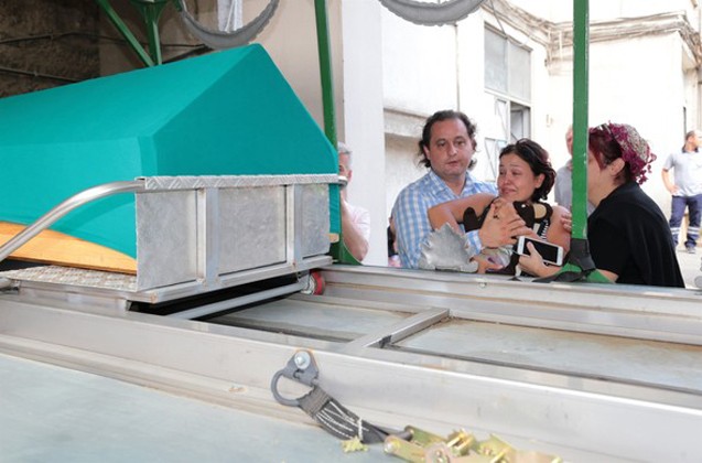 Məşhur aktyorun yas mərasimindən - Fotolar