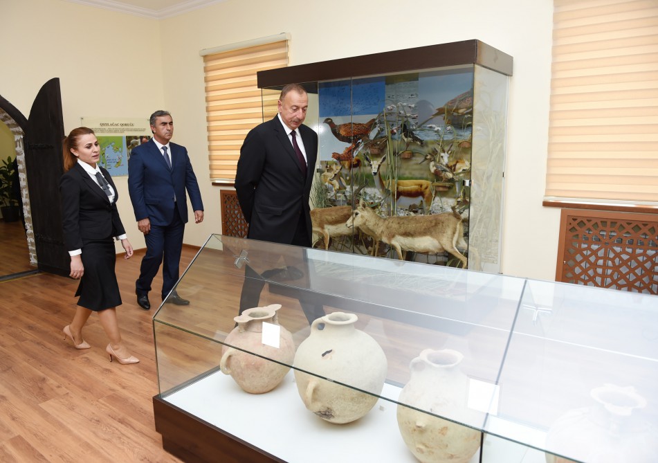 Prezident Salyandadır - Fotolar