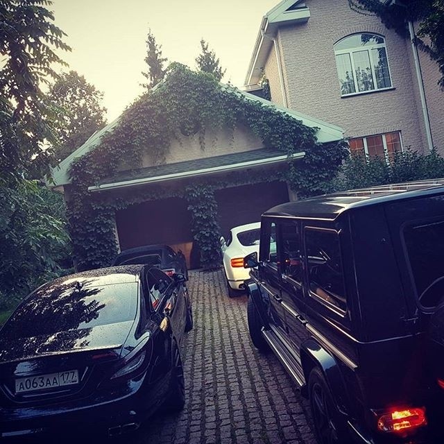 Azərbaycanlı milyarder oğlunun həyat tərzi -  Fotolar