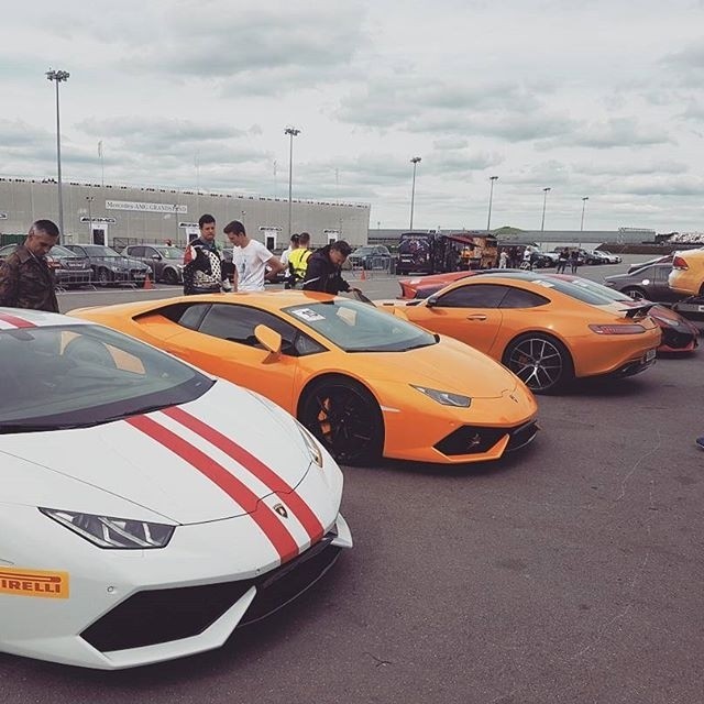 Azərbaycanlı milyarder oğlunun həyat tərzi -  Fotolar