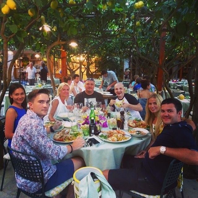 Azərbaycanlı milyarder oğlunun həyat tərzi -  Fotolar