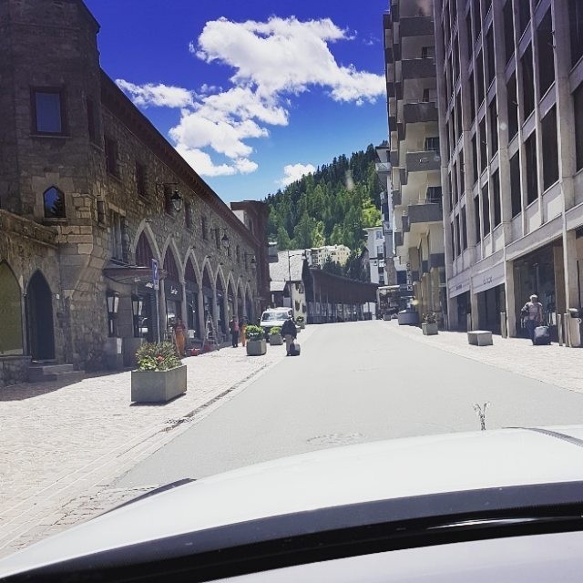 Azərbaycanlı milyarder oğlunun həyat tərzi -  Fotolar