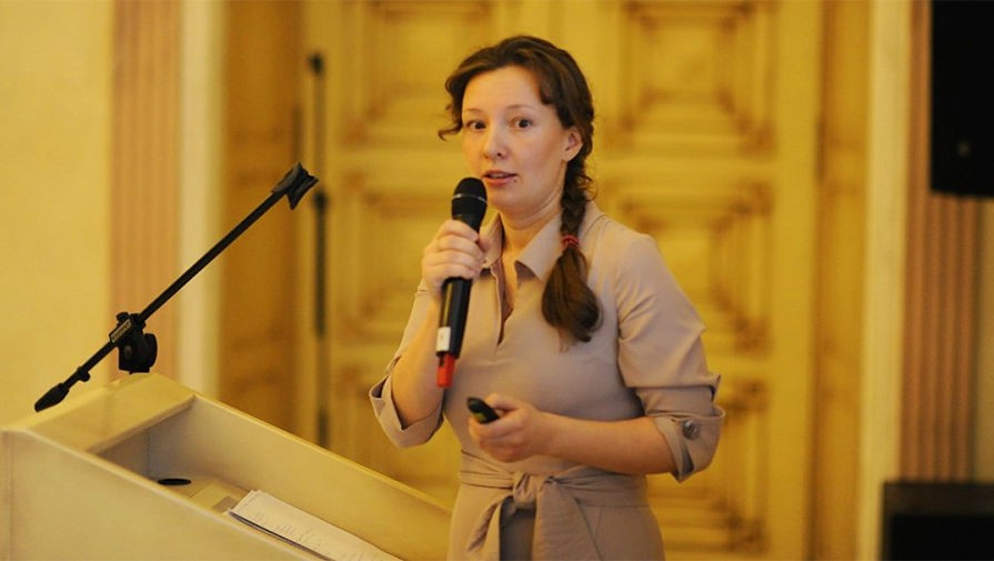 Putin 6 uşaq anasını ombudsman təyin etdi - Fotolar Putin 6 uşaq anasını ombudsman təyin etdi - Fotolar