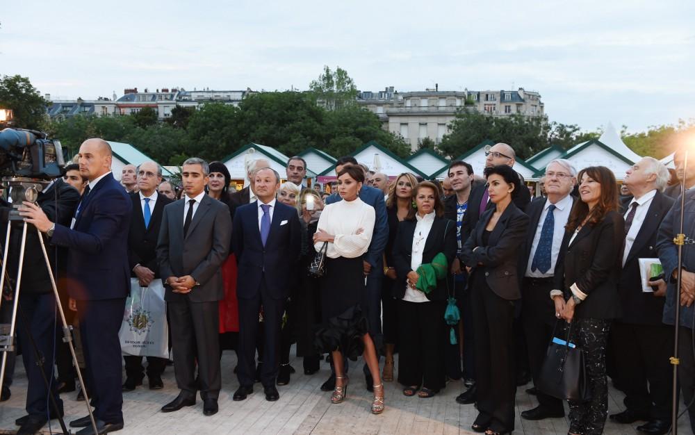 Mehriban Əliyeva “Azərbaycan şəhərciyi”ndə  -  Fotolar