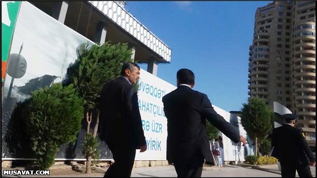 &ldquo;28 May&rdquo;da dollar alver&ccedil;ilərinə qarşı reyd  -  İki nəfər tutuldu