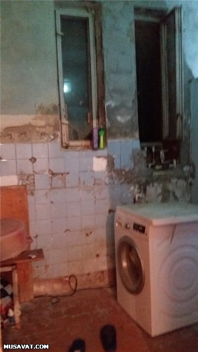 Atası komada olan jurnalistin evindən - Reportaj