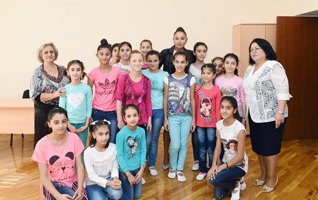 Mehriban Əliyeva uşaq evində -  Fotolar