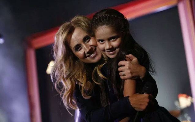 Prezidentin mükafatlandırdığı 10 yaşlı Fidan kimdir? - Fotolar