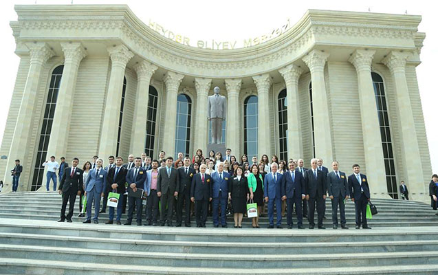 Gəncədə Beynəlxalq Forum başladı -  Fotolar