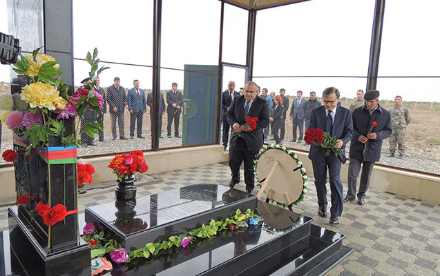 Şəhid ailəsinə ev verildi -  Fotolar