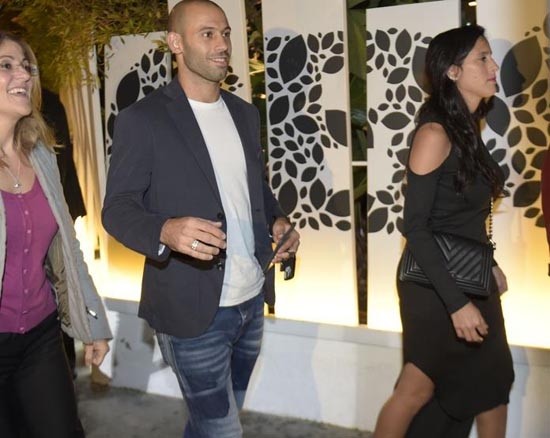 Hamı sevgilisi ilə, Arda təsbehlə... - Fotolar