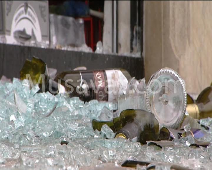 Bakıda qəribə oğurluq - Pul aparılmır, içkilər sındırılır+Fotolar