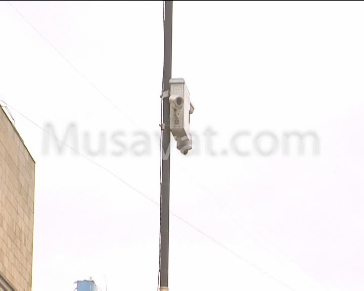 Bakıda qəribə oğurluq - Pul aparılmır, içkilər sındırılır+Fotolar