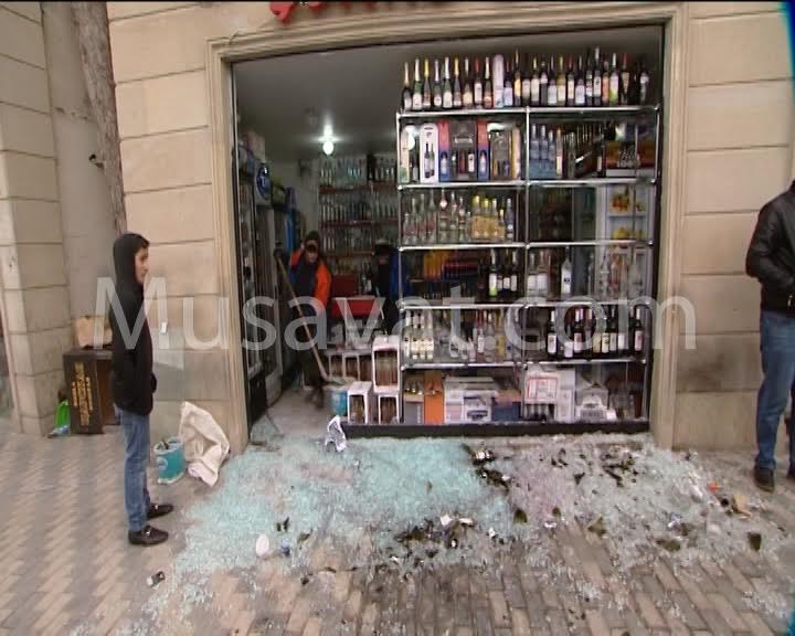 Bakıda qəribə oğurluq - Pul aparılmır, içkilər sındırılır+Fotolar
