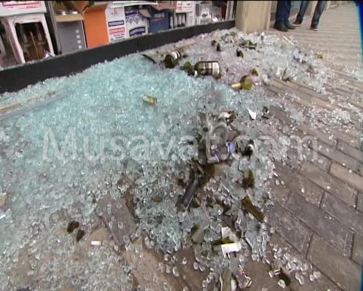 Bakıda qəribə oğurluq - Pul aparılmır, içkilər sındırılır+Fotolar