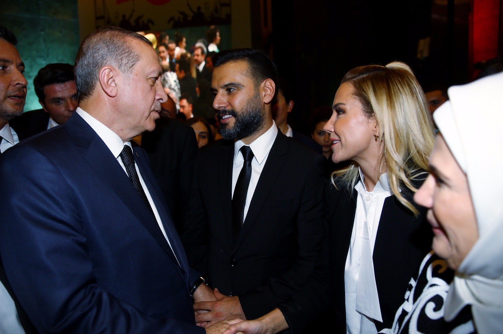 Məşhurlar Ərdoğan və xanımı ilə bir arada - Fotolar