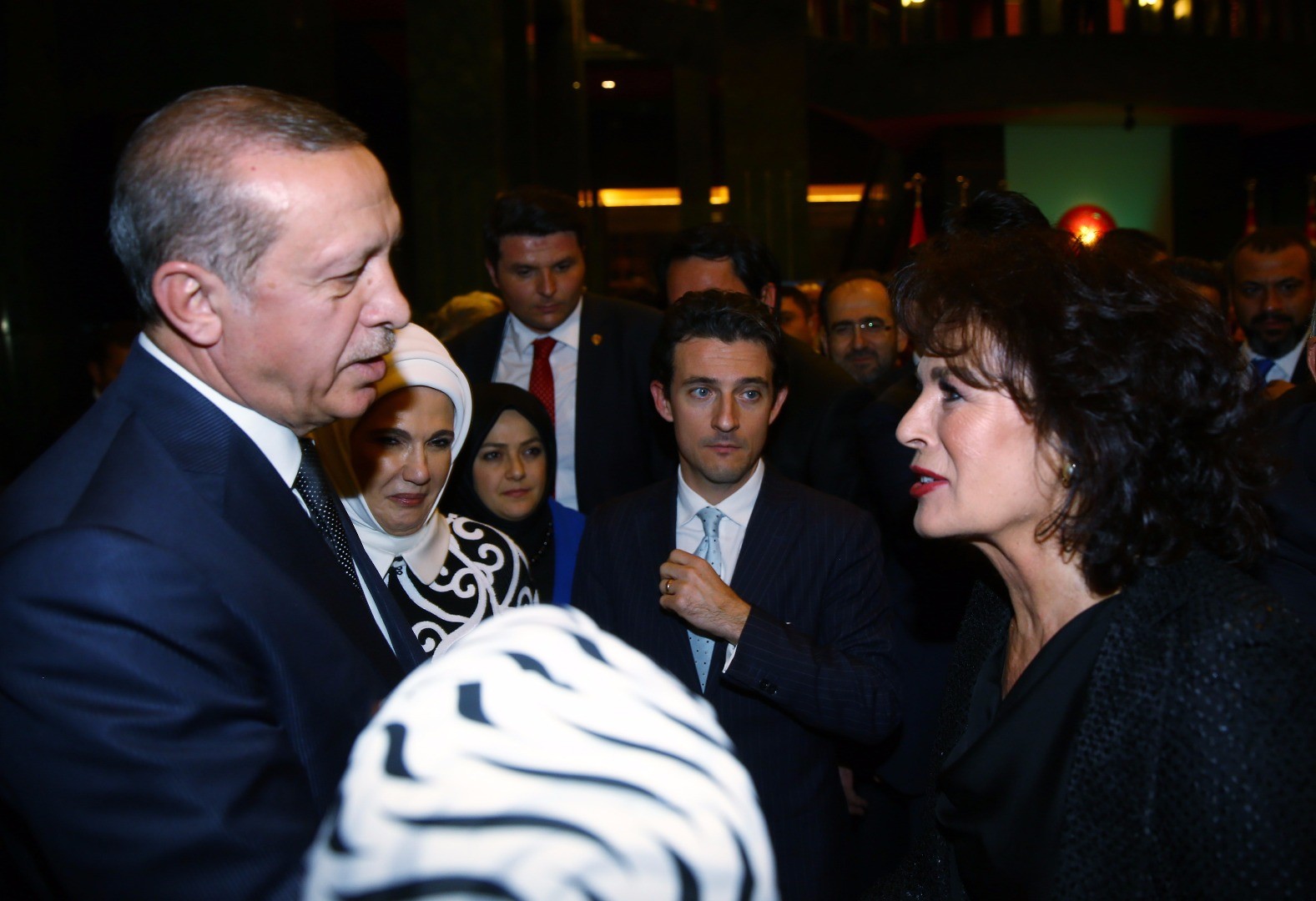 Məşhurlar Ərdoğan və xanımı ilə bir arada - Fotolar Məşhurlar Ərdoğan və xanımı ilə bir arada - Fotolar