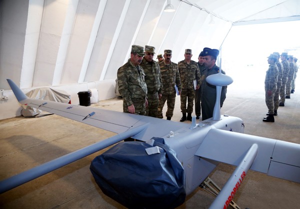 Zakir Həsənov hərbi aviabazada - Fotolar