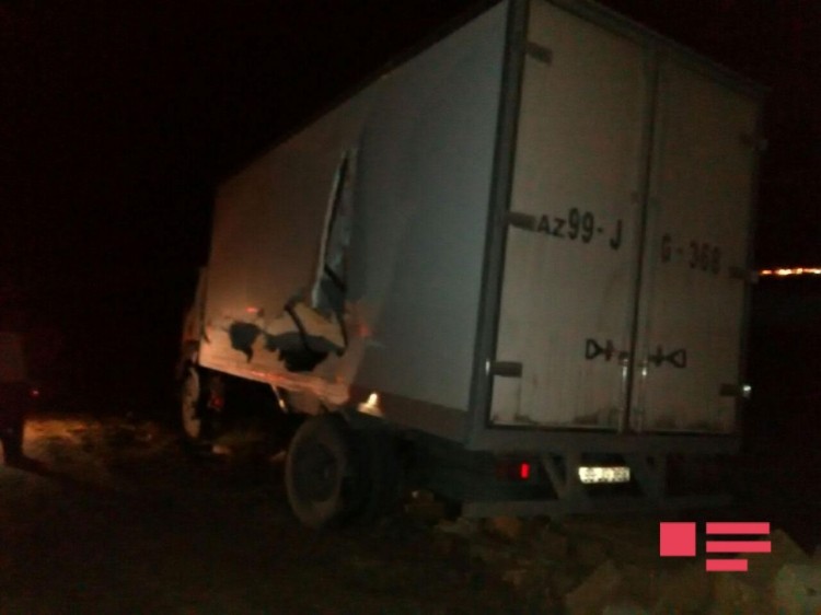 Sumqayıt yolunda ağır qəza - 6 maşın toqquşdu+Fotolar Sumqayıt yolunda ağır qəza - 6 maşın toqquşdu+Fotolar