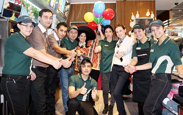 McDonald’s-dan valideyn himayəsindən məhrum olmuş uşaqlara dəstək  -  Fotolar