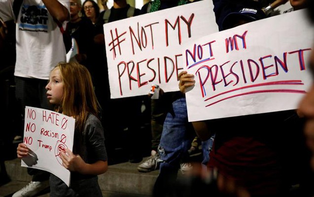 “Tramp mənim prezidentim deyil” - ABŞ-da kütləvi etirazlar +Fotolar