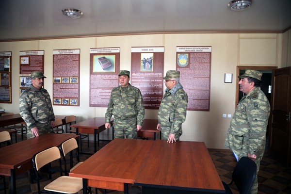 Nazir hərbi hissələrdəki yeni yaşayış komplekslərinin açılışında - Fotolar