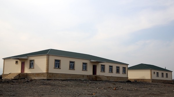 Nazir hərbi hissələrdəki yeni yaşayış komplekslərinin açılışında - Fotolar