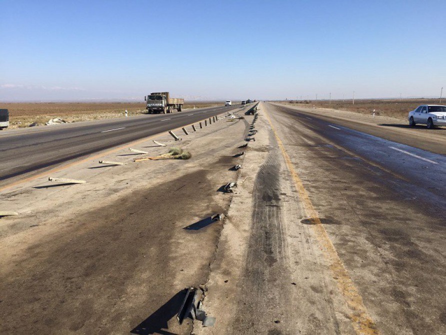 Sürücü yuxuladı, 20 mindən çox ziyan vurdu