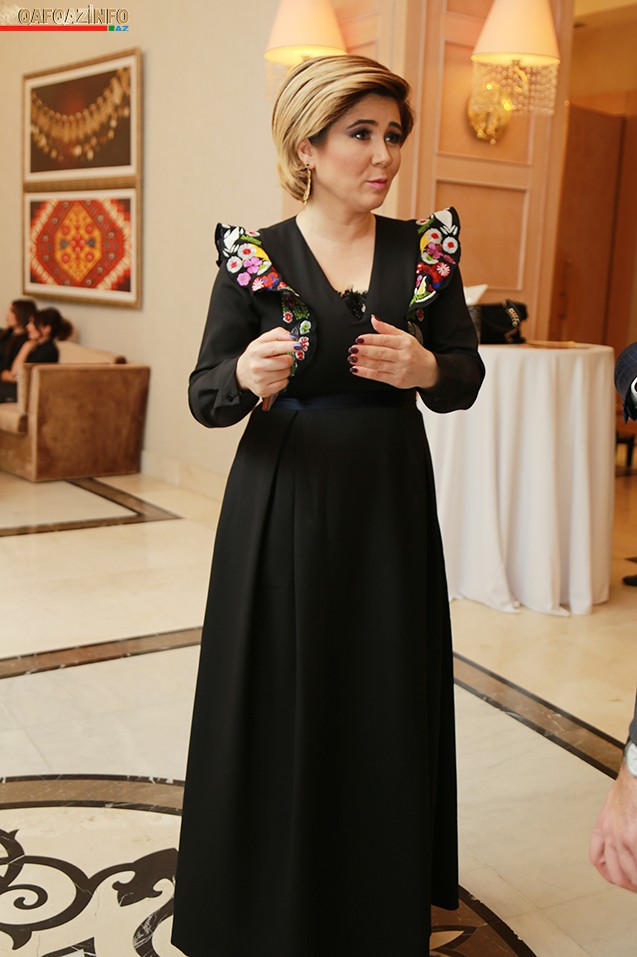 Məşhurlarımız qırmızı xalçada -  Transparan və dekolteli geyimlər +Fotolar