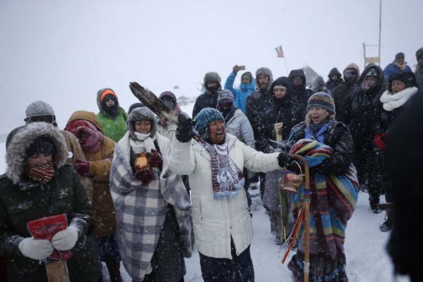 Donsalar da, etirazı dayandırmırlar - ABŞ-dan maraqlı fotolar