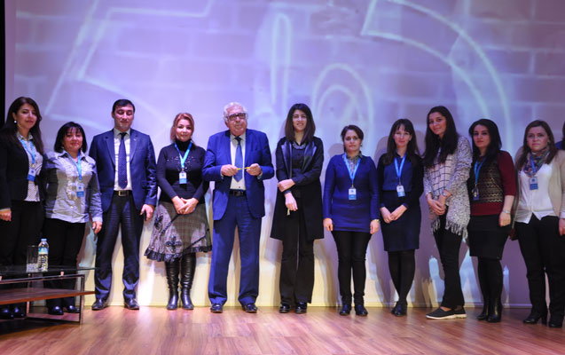 Avropa Azərbaycan Məktəbində Anarla görüş - Fotolar