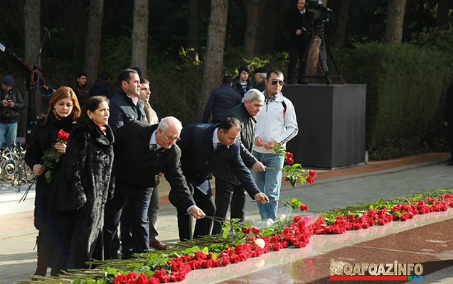 Xiyabandakı izdihamdan -   Fotolar