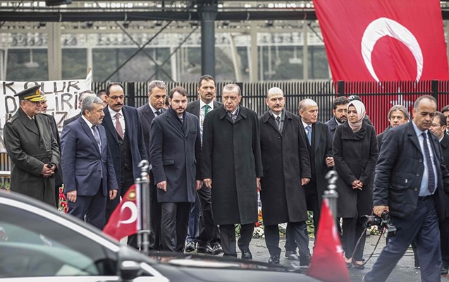 Ərdoğan nazirlərlə terror baş verən ərazidə - Fotolar
