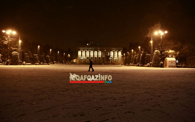 Bakı bir qarlı axşamda ... -  Fotosessiya