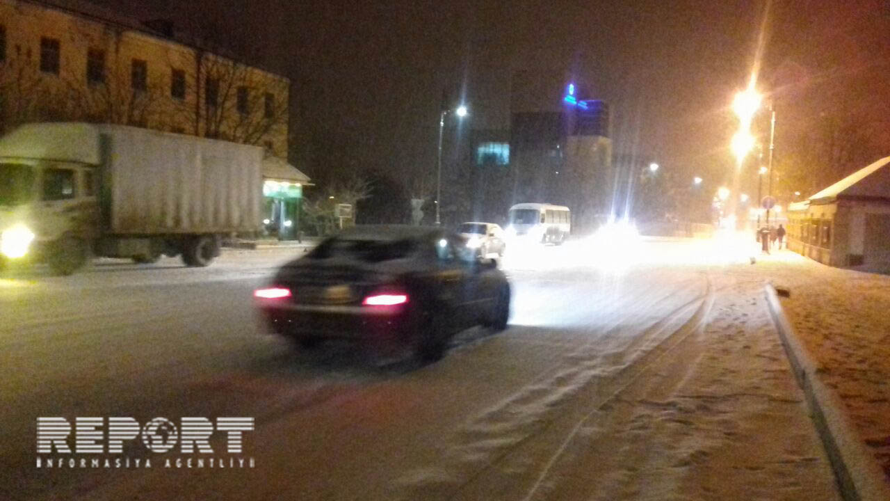 Qarla bağlı Quba-Xa&ccedil;maz yolunda  -  10-dan &ccedil;ox qəza olub