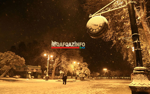 Bakı bir qarlı axşamda ... -  Fotosessiya