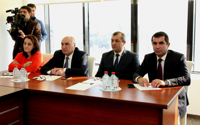 Nazir vətəndaşlarla görüşdü - Fotolar