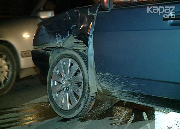 Gəncədə 2 &ldquo;VAZ&rdquo; toqquşdu -  Foto