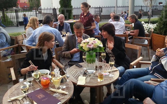 Azərbaycanlı aparıcı Rusiyada ərə getdi - Fotolar