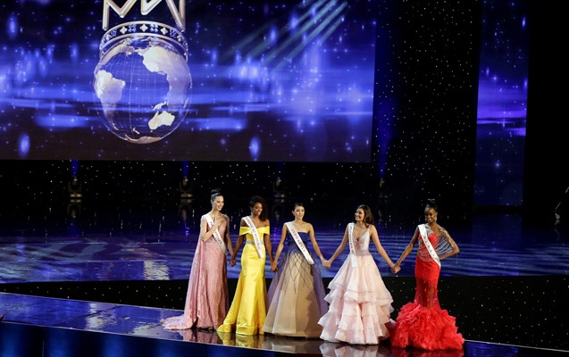 Bu qız dünya gözəli seçildi - Fotolar