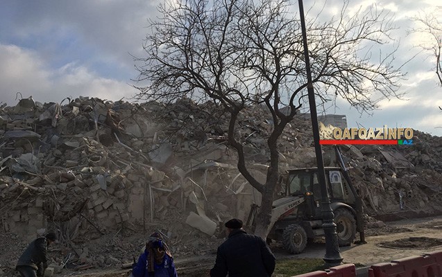 Bakıda oteli bir g&uuml;nə &ldquo;yoxa &ccedil;ıxartdılar&rdquo; - Fotolar