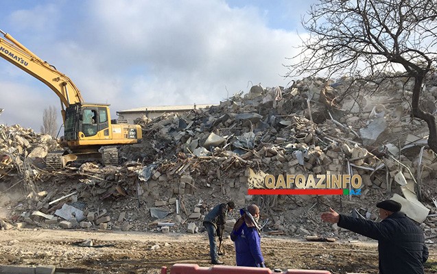 Bakıda oteli bir g&uuml;nə &ldquo;yoxa &ccedil;ıxartdılar&rdquo; - Fotolar