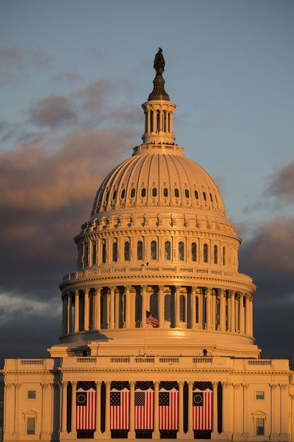 ABŞ-ın 45-ci prezidenti üçün - 200 milyonluq hazırlıq + Fotolar ABŞ-ın 45-ci prezidenti üçün - 200 milyonluq hazırlıq + Fotolar